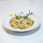 پاستا آلفردو مرغ 